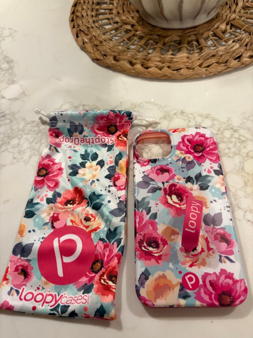 iPhone 14 Plus loopy case (like new)